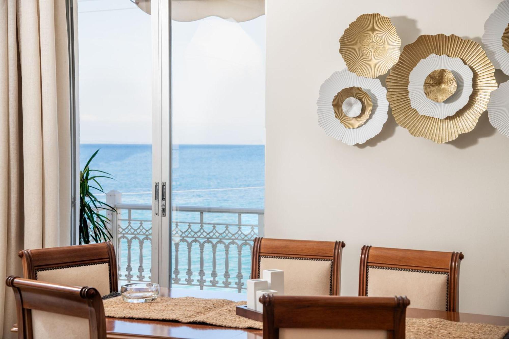 Mare Nostrum Seafront Apartment, By Zantewize Экстерьер фото